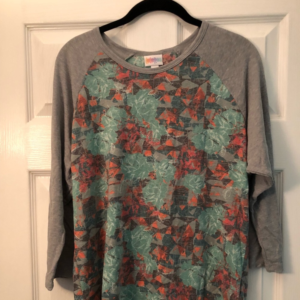 LuLaRoe Randy in beautiful aqua and pink roses!